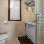 Διαμέρισμα 3 Bedroom Lovely In