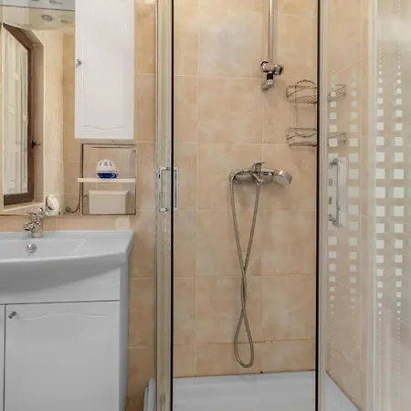 3 Bedroom Stunning In Apartmán