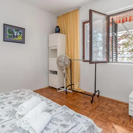 3 Bedroom Stunning In Apartmán *